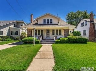 2497 Parkview Pl, Baldwin, NY 11510