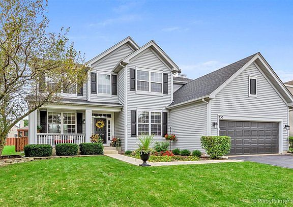 3rd image of 233 Woodland Park Cir
