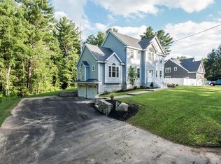 111 Coburn Rd, Tyngsboro, MA 01879