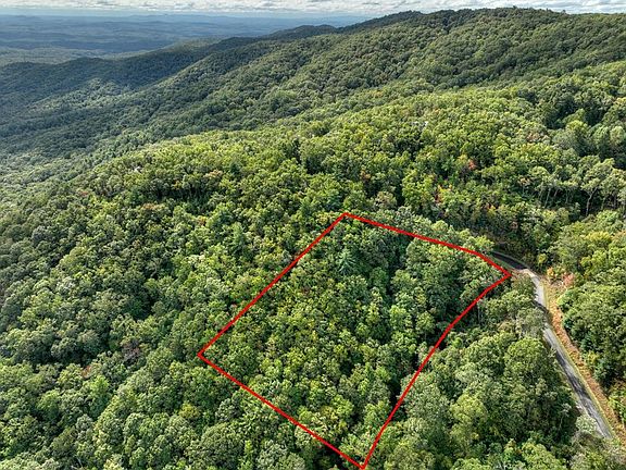2nd image of 25 Utana Bluffs Trl