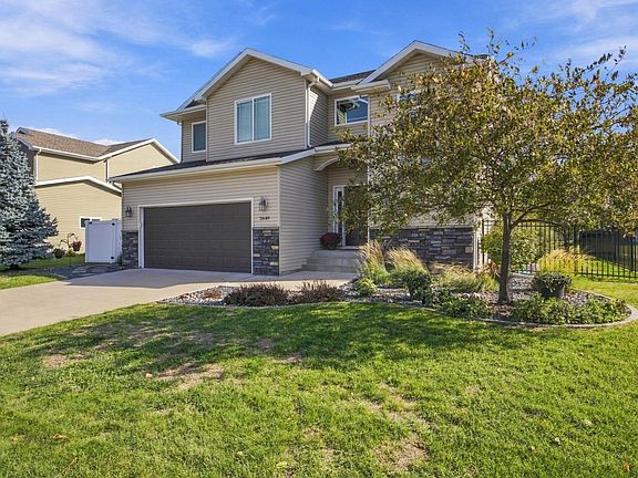 4th image of 3449 Loberg Ln