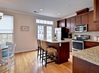 105 Carrington Ln, Yorktown, VA 23692