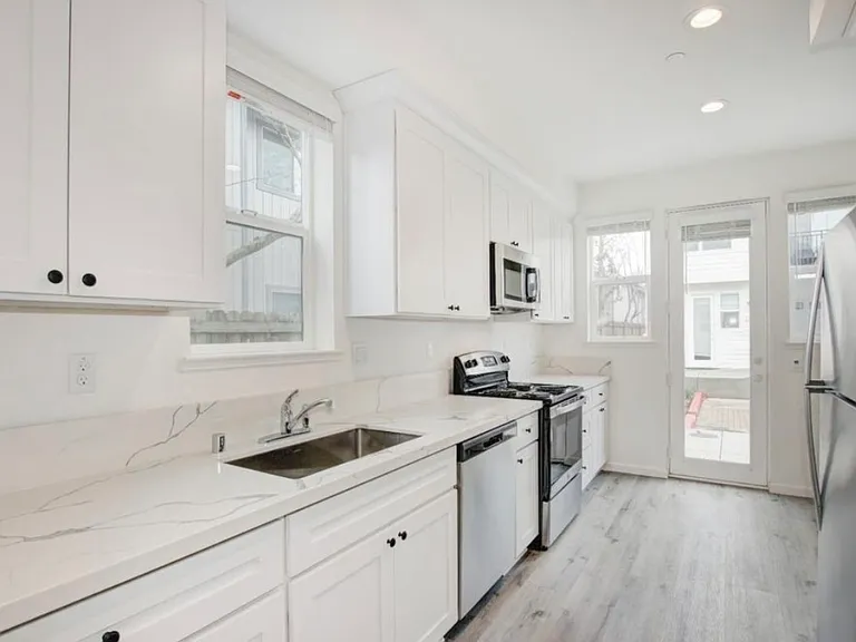 5512 Brinef Dr — Photo 17