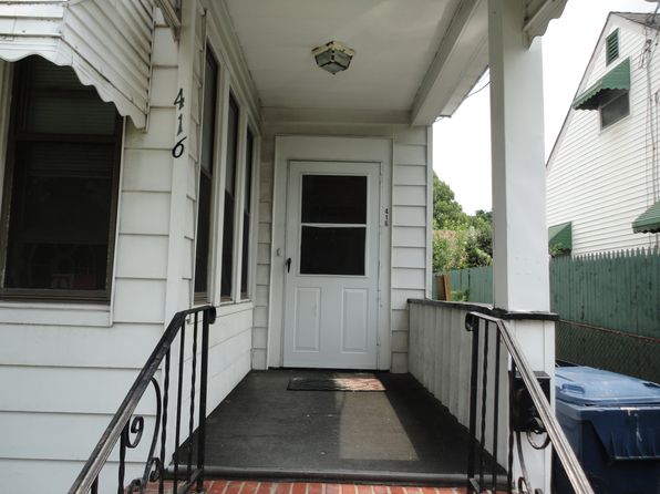 416 Georges Rd #1D