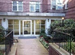 43-36 Robinson St #3B, Flushing, NY 11355