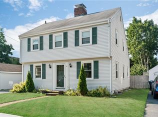 4 Florence St, Riverside, RI 02915