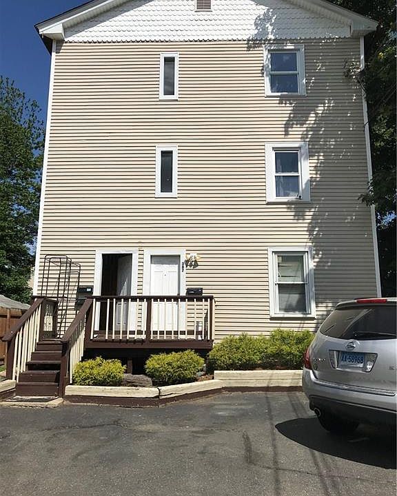 387 CENTER ST Meriden CT Zillow