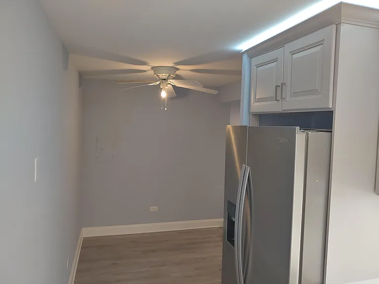 5310 N Chester Ave #314 — Photo 2