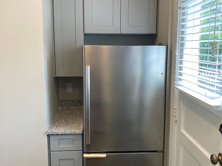2723 Alberts Ct — Photo 6