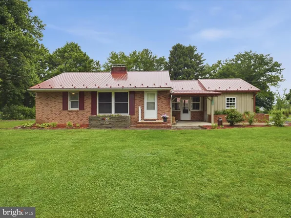 13402 Sandstone Dr, Smithsburg, MD 21783