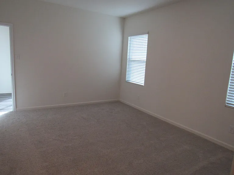 9538 Travertine Ct — Photo 7