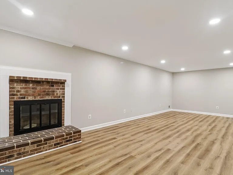 7518 Old Dominion Dr — Photo 63