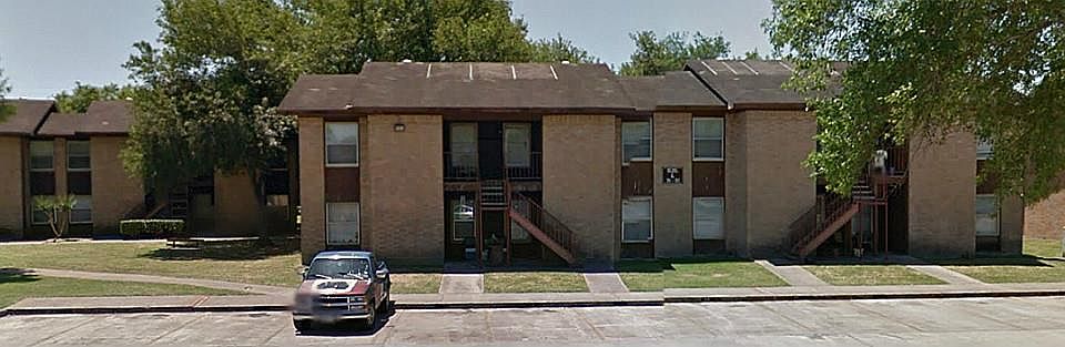 1st image of 303 Krenek Dr