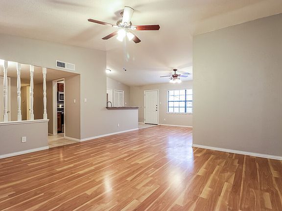 3rd image of 6615 Springfield Dr