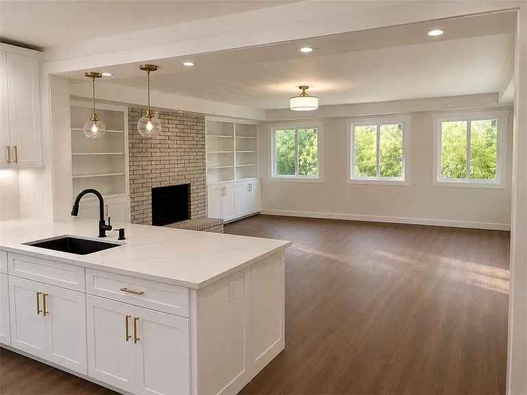 3120 Haverford Ln SE — Photo 6