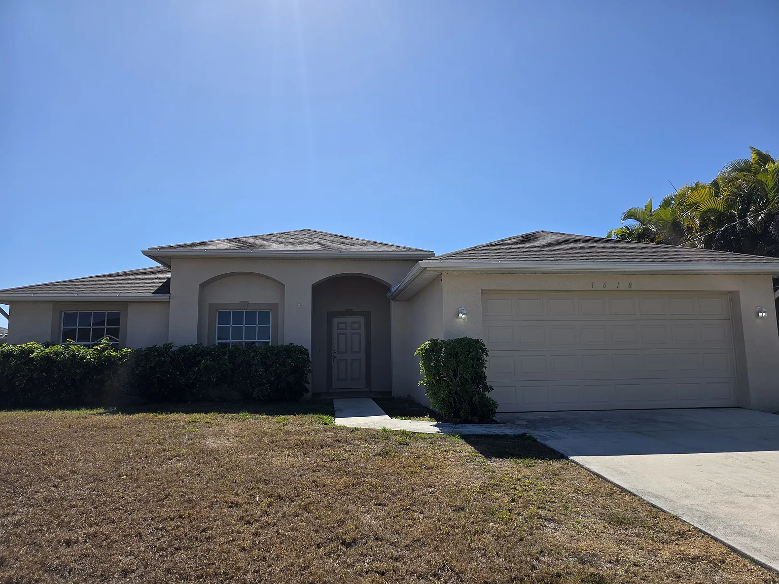3 bed, 1399 sqft, $1,800 — Photo 1