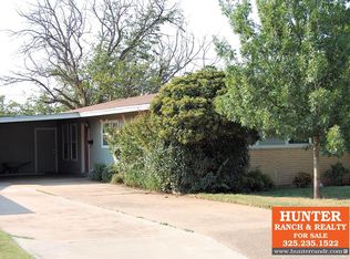 835 E 16th St, Sweetwater, TX 79556