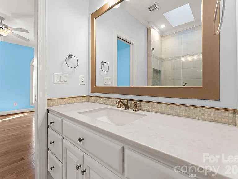 2134 Glade Hill Rd — Photo 38