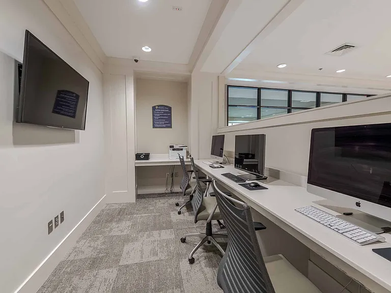 The Apartments at Palladian Place — Photo 28
