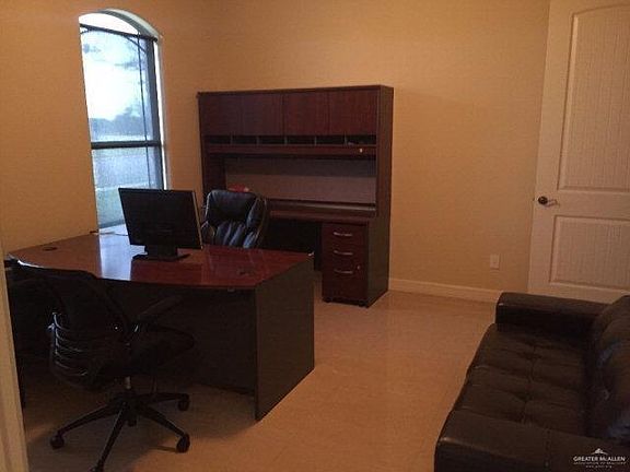 4th image of 3503 Grand Canal Dr