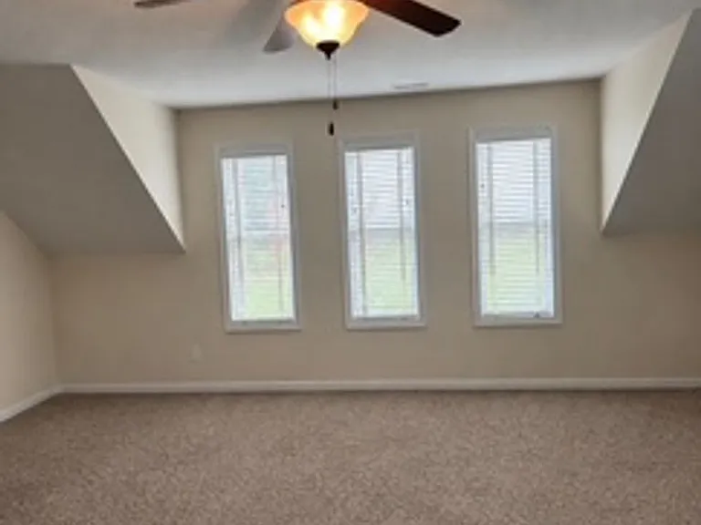 815 Westridge Cir — Photo 23