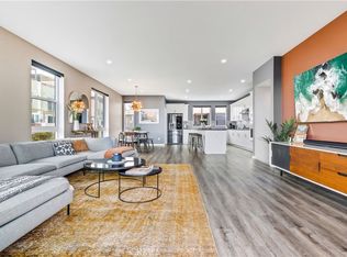 1660 Pomona Ave, Costa Mesa, CA 92627