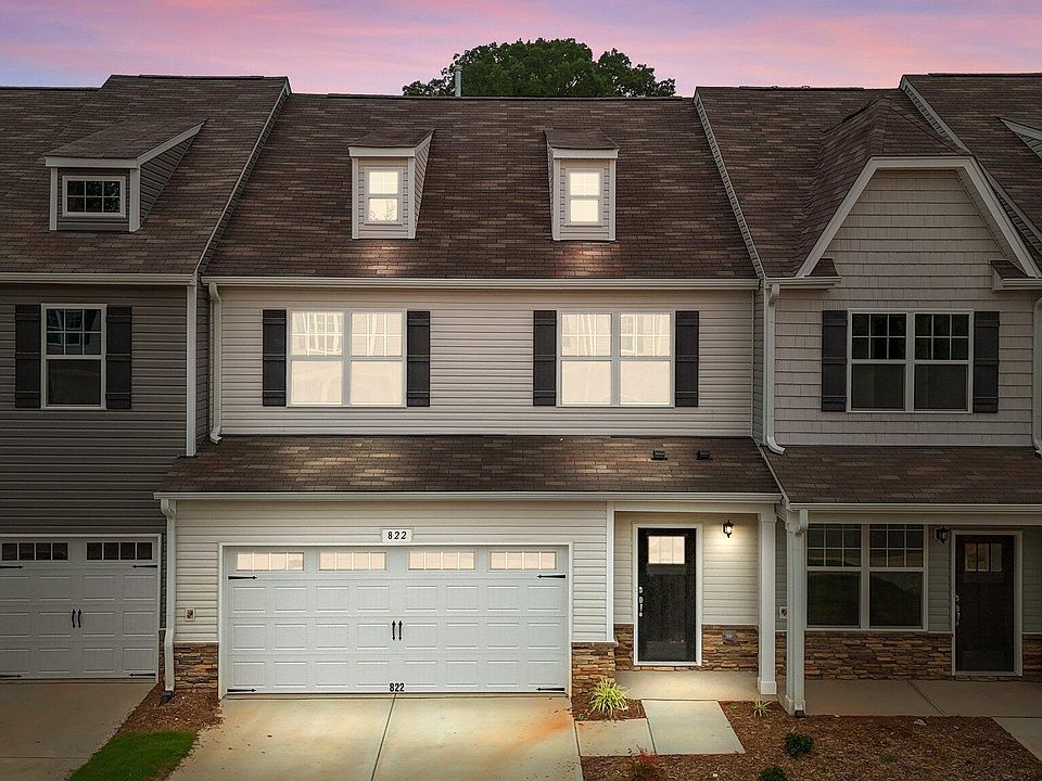 1st image of 822 Pryor St #57