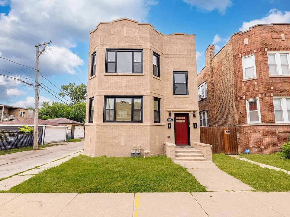 7642 S Throop St #2