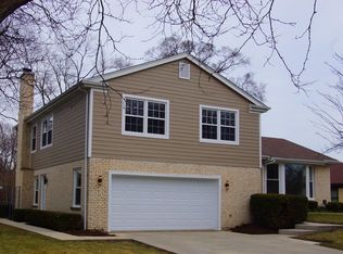 3828 Brett Ln, Glenview, IL