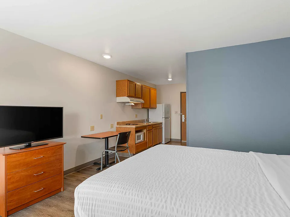 Studio Suite - 1 Full Bed