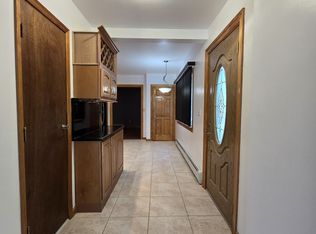(Undisclosed Address), Glen Cove, NY 11542