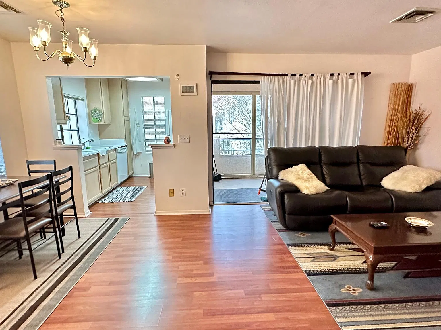 4805 S Torrey Pines Dr — Photo 2