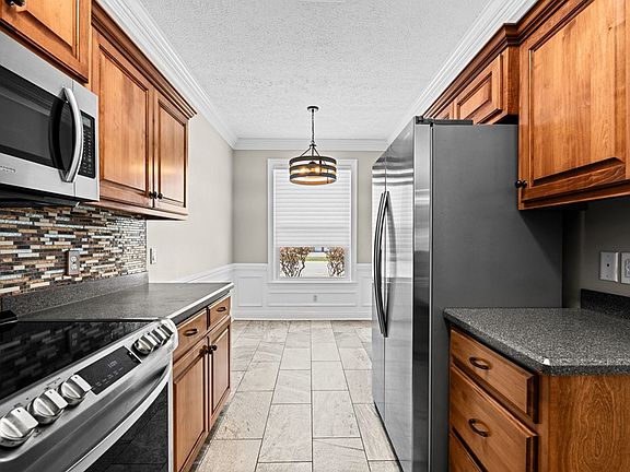 5th image of 2932 Palmetto Ridge Way