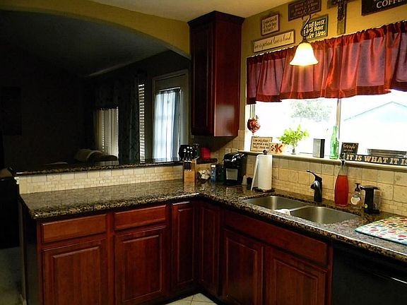 3rd image of 1202 Martingale Ct