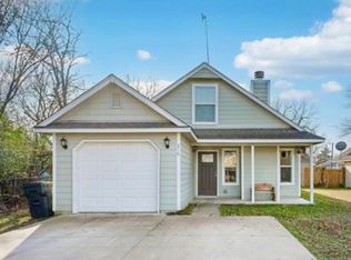 210 E 15th St, Mounds, OK 74047