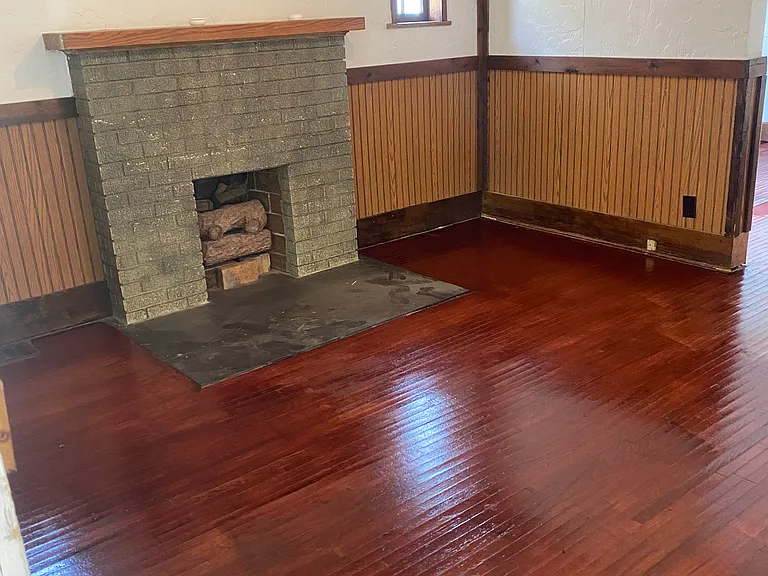 2300 Yale Blvd — Photo 8