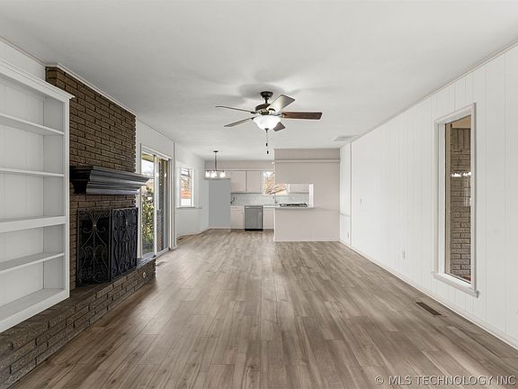4th image of 12838 S 121st East Ave