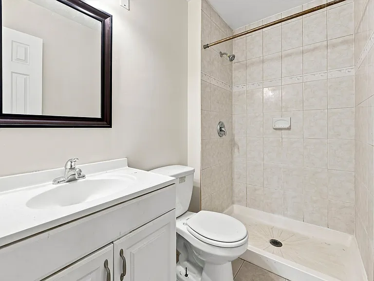 27 Glover Ln — Photo 12