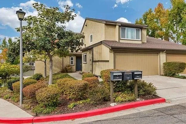 townhome style condo with 2-car garage