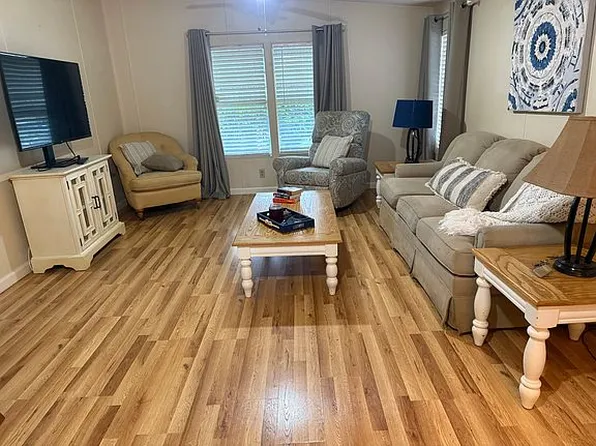 102 Town And Country Blvd, Sebring, FL 33870