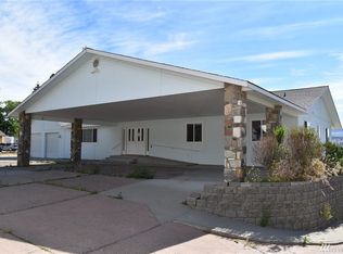 1825 Mulberry Ln, Wenatchee, WA 98801