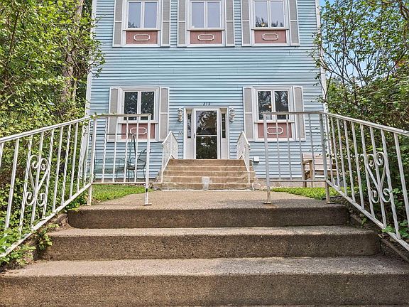 5th image of 212 N Adams St