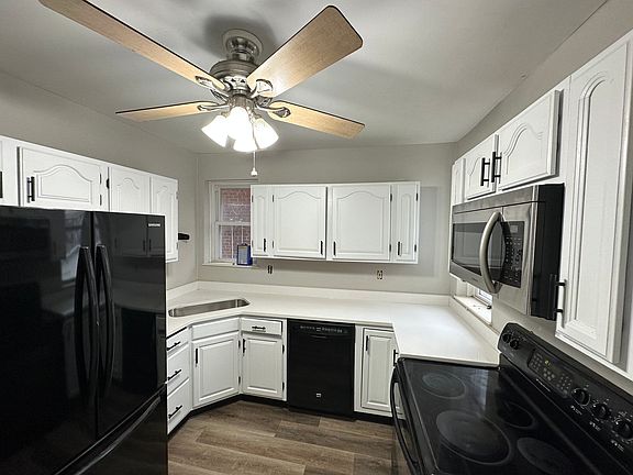 3rd image of 4958 Tholozan Ave #1F