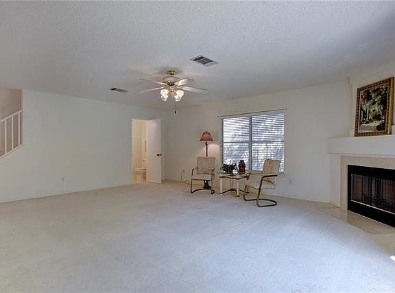 5th image of 10801 Amblewood Way