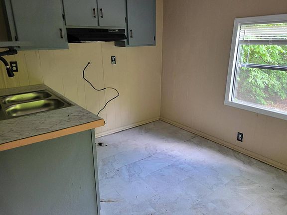4th image of 2069 Tart Dr #13