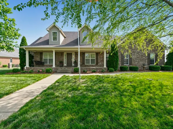 3520 Silver Sun Dr, Bowling Green, KY 42104