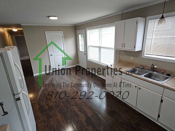5th image of 5679 Clark St