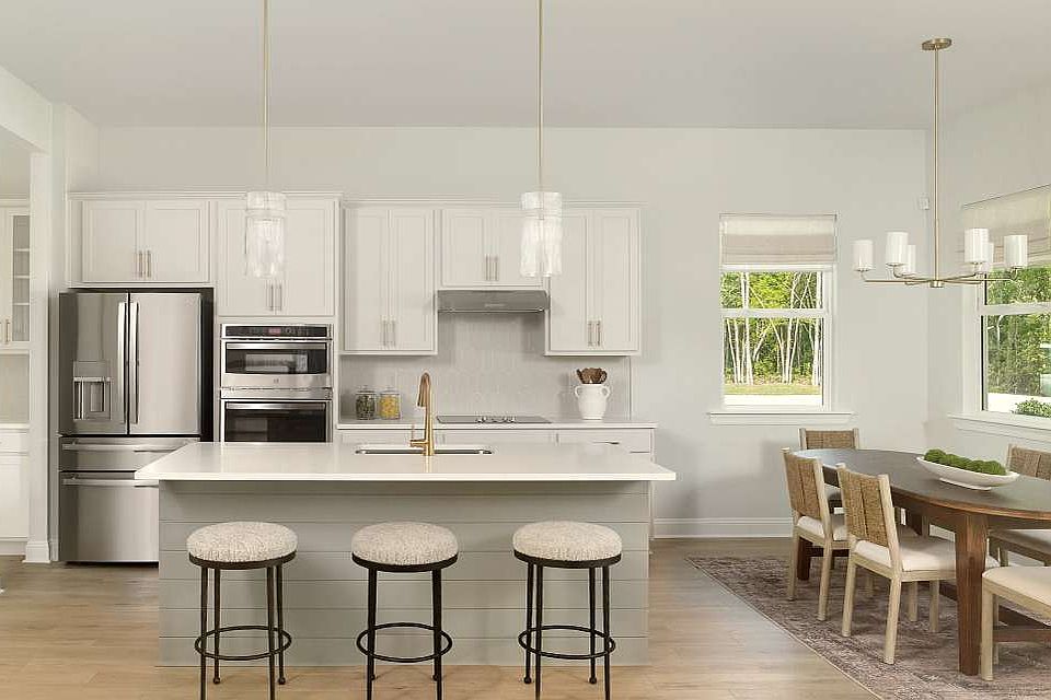 Crescent Shores Image 1