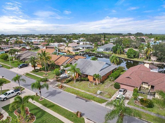 4th image of 220 Cordoba Ct