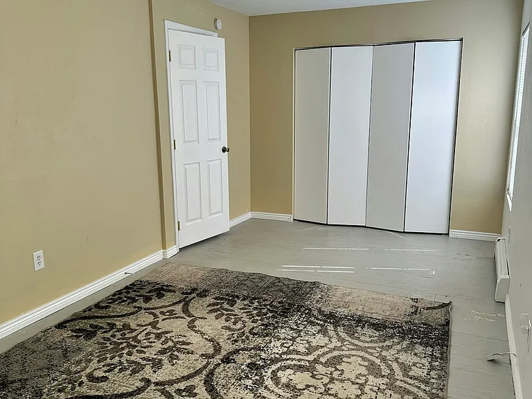 Master Bedroom & Closet